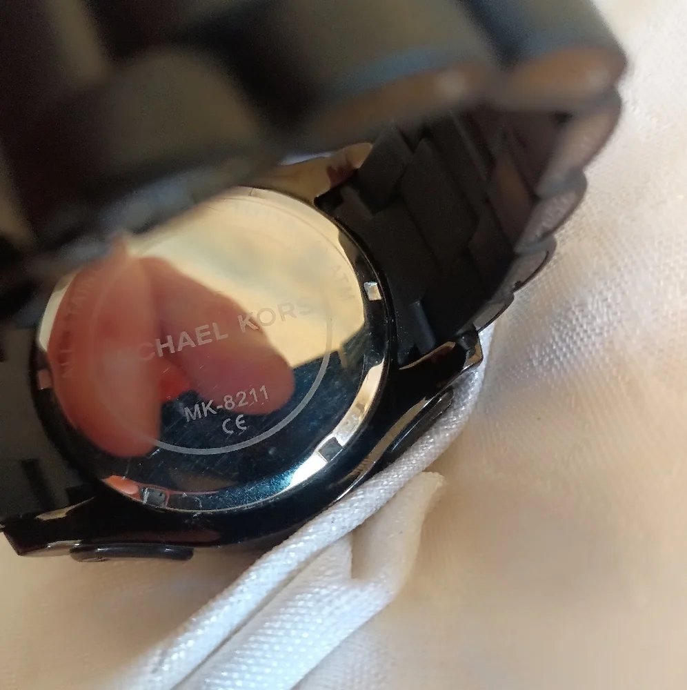 Michael Kors MK8211 black silicone oversized Chronograph men's watch